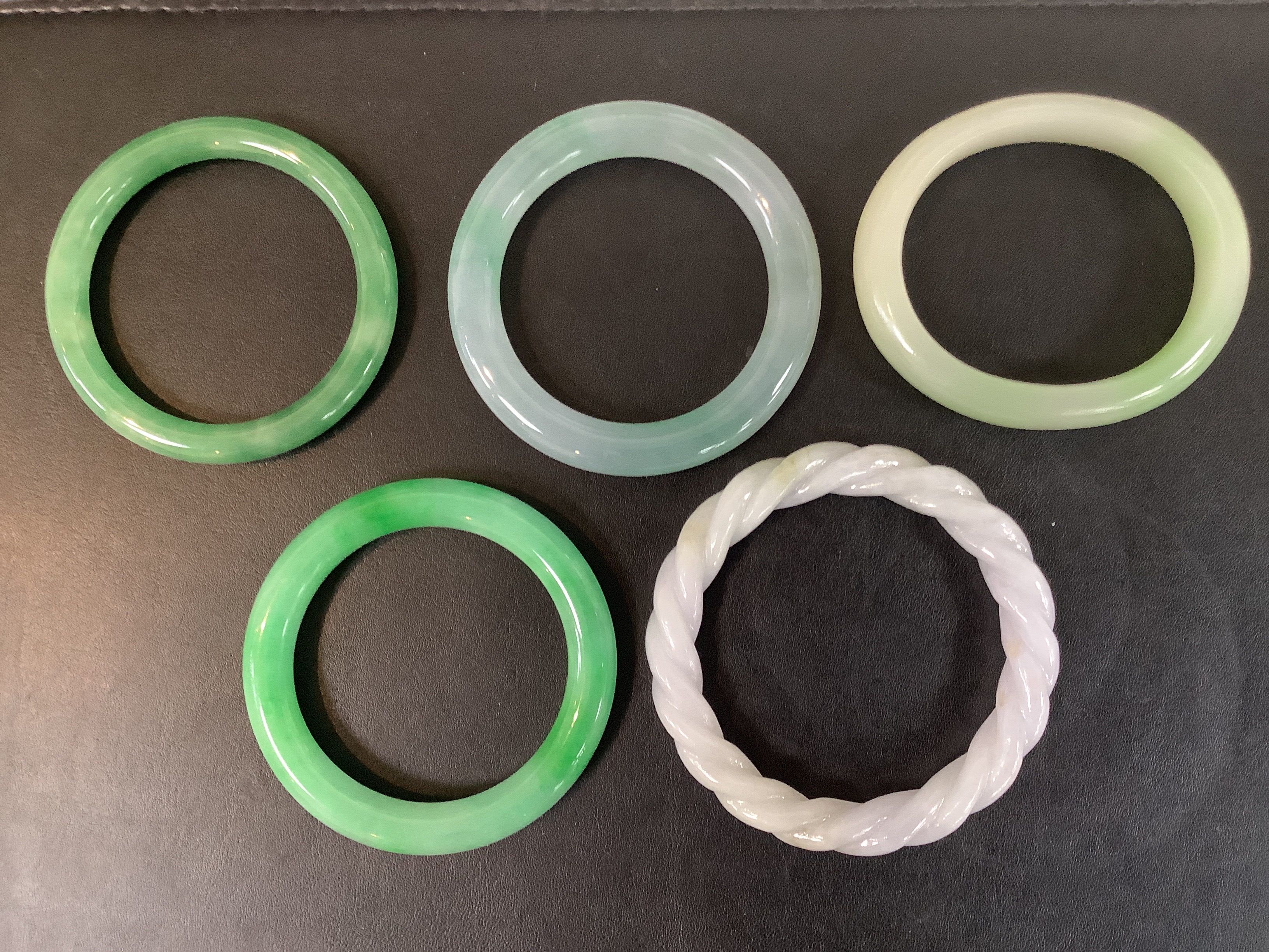 Five Chinese jadeite bangles